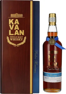 Image de Kavalan SOLIST Pedro Ximénez Cask 58,6% Vol. 0,7l in Holzkiste