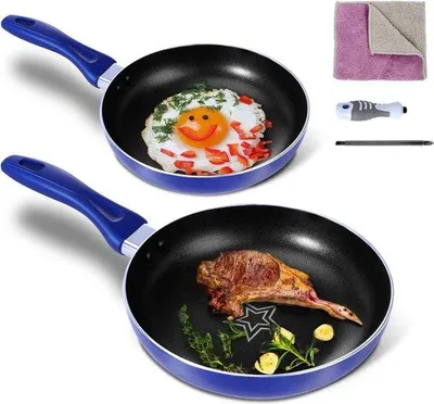 Image de Batterie de cuisine en aluminium, 2 pièces, compatible induction, 20/26 cm, avec revêtement antiadhésif, adaptée à toutes les sources de chaleur, lavable au lave-vaisselle, livrée avec des chiffons de nettoyage et un tournevis.
