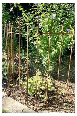 Produktbild von Metall Beetzaun Steckzaun Rost Breite 120cm verlängerbar