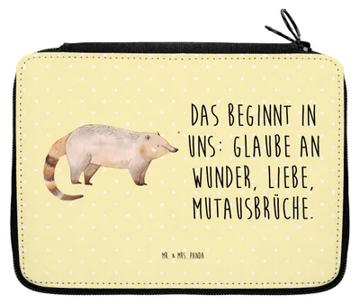 Produktbild von Mr. & Mrs. Panda Federtasche Nasenbär - Gelb Pastell - Geschenk, Schlampermäppchen, Lustige Sprüche, Rüsselbär, Etui für Stifte, Federmappe, Nasenbären, Mäppchen, Bär