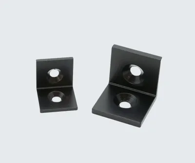 Produktbild von 1x schwarzer Winkel pulverbeschichtet für 40x40 für Nut 8 Aluprofil