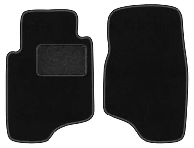 Produktbild von Velours-Fußmatten vorne für Mitsubishi Pajero II 1991-1999 (Geländewagen) – 2-tlg, Schwarz, passgenau – Wielganizator LUX