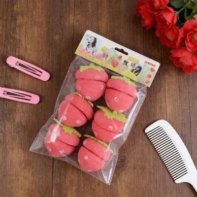 Produktbild von Erdbeerförmige Schaumstoff-Lockenwickler, 6 Stück, für bequemes Styling ohne Hitze