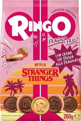 Produktbild von 6x Pavesi Snack Ringo Stranger Things Special Edition, Kekse gefüllt mit Sprudelcreme mit Erdbeergeschmack, 260 g + Italian Gourmet pelati 400gr