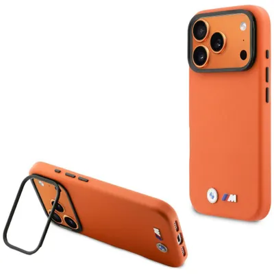 Produktbild von BMW case passend für IPHONE 17 Pro Max kompatibel mit MagSafe BMHMP17X25PFWKCKO (PU W/ Metal Logo) orange