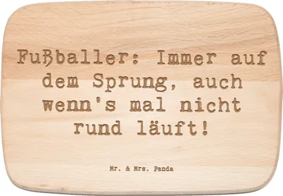 Produktbild von Mr. & Mrs. Panda Holzbrett Spruch Fußballer Sprung - Transparent - Geschenk, Herausforderungen, Zuhause, Frühstücksbrettchen, Beruf, Berufsalltag, brotbrett, Spieler