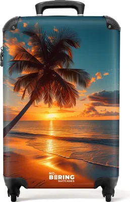 Produktbild von NoBoringSuitcases.com® Koffer Handgepäck Trolley Rollkoffer Kleine Reisekoffer mit 4 Rollen - Palme bei Sonnenuntergang - Cabin Size < 55x40x23 cm & 55x40x20 cm - Fotokoffer - Kabinenkoffer - BoardgepäckHandgepäck Koffer 55x35x20 cm, 36L,
