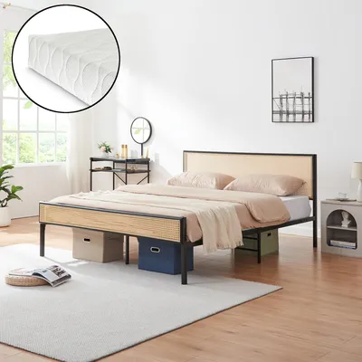 Produktbild von Metallbett 'Linköping' mit rechteckigem Kopfteil und Matratze 160 x 200 cm Schwarz / Rattanoptik