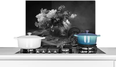 Produktbild von KitchenYeah®  Spritzschutz Küche - Küchenrückwand - Wandschutz für Herd und Spüle - Stilleben - Kirschen - Schwarz - Weiß 70x50 - Alu-Dibond (Alternative zum Spritzschutz aus Glas) - Hitzebeständig -