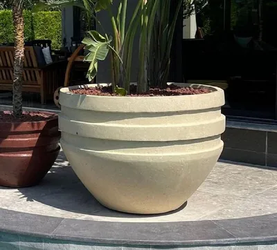 Produktbild von Casa Padrino Luxus XXL Garten Deko Beton Blumentopf Gelb Ø 120 x H. 90 cm