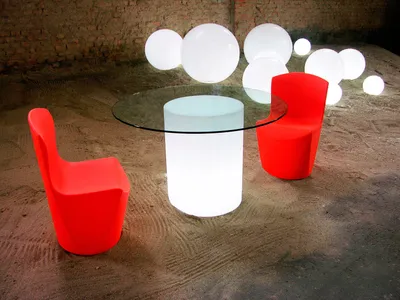Produktbild von Slide Design Tisch Arthur - Light White Farben: Light White