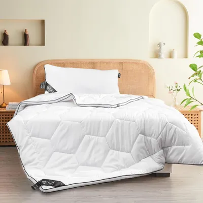 Produktbild von chill SLEEPLONGER Winterbettdecke 135 × 200 cm atmungsaktiv & pflegeleicht Hotelqualität