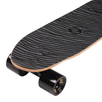 Productafbeelding van Landyachtz Dinghy Classic Fender Cruiser Midnight Dip 29" – Een wendbare en comfortabele cruiser, ideaal voor dagelijks gebruik