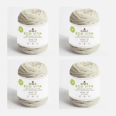Image de 4 pelotes de DMC Eco Vita-12 – fil de coton recyclé (4 mm) composé à 80 % de coton et à 20 % de polyester (couleur 31)