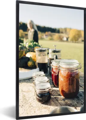 Produktbild von MuchoWow® MuchoWow® Gerahmtes Poster Weckgläser mit Gemüse auf einem Bauernmarkt 40x60 cm - Poster mit zchwarzem Bilderrahmen - Papierdruck - Wandbilder