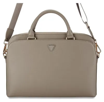 Produktbild von Guess Computertasche Genarbtes Dreieck Logo Reiverschlusstasche 13/14/15" Braun