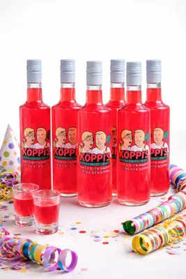 Produktbild von KÖPPIS Rhabarberschnaps 6er-Set – Rhabarber & Vanille Partyshot | 6 × 0,7 l | 15 % Vol. | Fruchtlikör mit >85 % Rhabarbernektar - [Enthält Sulfite]