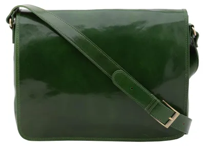 Imagen del producto de Bolso de hombro de cuero genuino, con cierre magnético. Fabricado en Italia