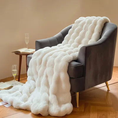 Kuscheldecke Kunstboden 130x160 cm Weiß