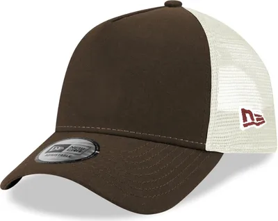 Zdjęcie produktu dla Czapka New Era A-Frame Mesh Trucker Cap - ESSENTIAL walnut braun