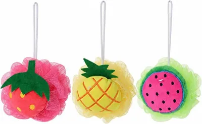 Produktbild von 3er-Set Duschschwämme als Badeknäuel im fröhlichen Früchte-Design | Ananas, Erdbeere und Melone – extra feiner Netz-Badeschwamm für cremigen Schaum und sanfte Hautpflege, 13 cm Durchmesser