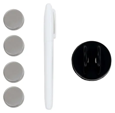 Produktbild von Wandmontierte Magnettafel aus Glas 60x60 cm in Schwarz