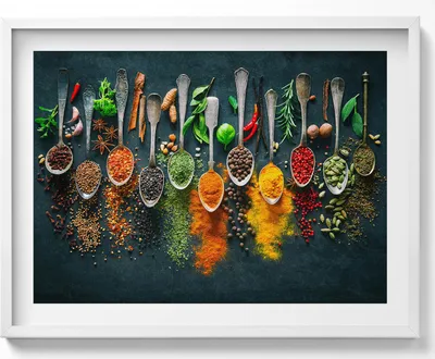 Produktbild von Löffel mit bunten Gewürzen– Wandbild mit Rahmen – Gerahmtes Bild  – Wanddekoration – 80x60 cm –  Weiß Rahmen