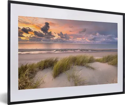 Produktbild von MuchoWow® Gerahmtes Poster Sonnenuntergang - Düne - Strand - Pflanzen - Meer 60x40 cm - Poster mit Schwarzem Bilderrahmen Wandposter Rahmen Foto Bilder - Schlafzimmer - Plakat in Rahmen - Drucken