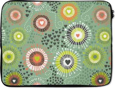 Produktbild von MuchoWow® Laptop Hülle 17 Zoll Laptoptasche Blume - Design - Herzen - Zipper - Schutzabdeckung
