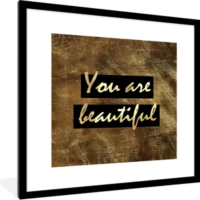 Produktbild von MuchoWow® Gerahmtes Poster Zitat - Schönheit - Braun - Gold 40x40 cm - Poster mit Schwarzem Bilderrahmen Wandposter Rahmen Foto Bilder - Poster - Plakat im Rahmen