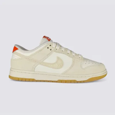 Produktbild von Nike Dunk Low HV5231-133 Damen Sneaker Gr. 39
