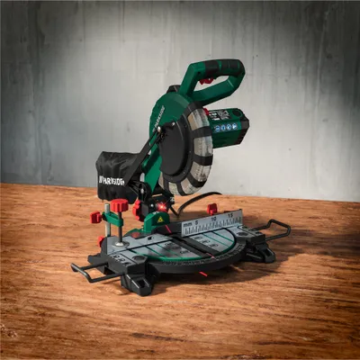 Produktbild von PARKSIDE® Kapp- und Gehrungssäge »PKS 1500 C4«, 1500 W, mit Laser