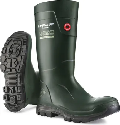 A pair of green Dunlop Purofort TerraPro O4 boots, with one boot shown from the side and the other from the sole.