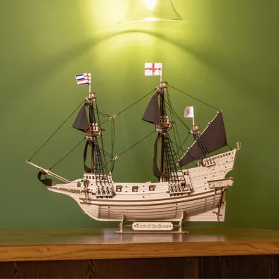 Imagen del producto de Rompecabezas tridimensional, "Lord of the Seas", marca EWA, madera, 438 piezas