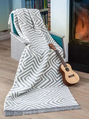 Produktbild von UMIPLED | Kuscheldecke, Sofaüberwurf Decke, Dicke Sofadecke, Couchdecke, Flauschige, Wohndecke für Couch, 150x200cm,  - Grau