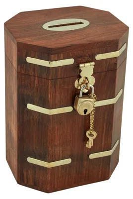 Immagine prodotto di Salvadanaio, legno, con serratura in ottone