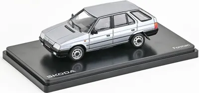 Immagine prodotto di Skoda Forman (1993) - Argento Zaffiro Metallizzato ABREX 1:43