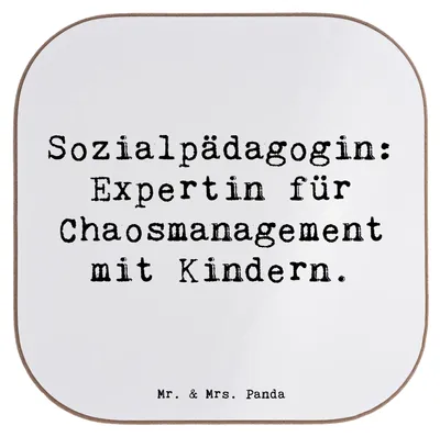 Produktbild von Mr. & Mrs. Panda Tischschoner Spruch Sozialpädagogin Chaosmeisterin - Weiß - Geschenk, Holzuntersetzer, Design Untersetzer, Geschenke mit Herz, Vertrauen, Empathie, Beruf