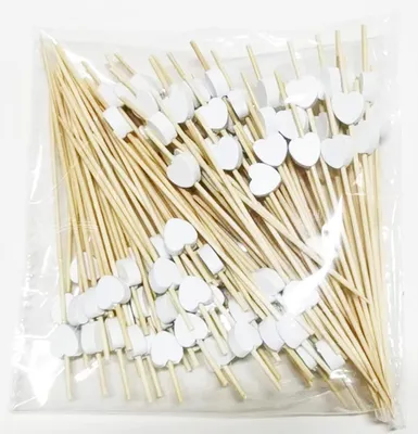 Productafbeelding van Cocktailprikkers - Houten Tandenstokers - Feestdecoratie - Met Witte Harten - 100 stuks 12 cm - Wit