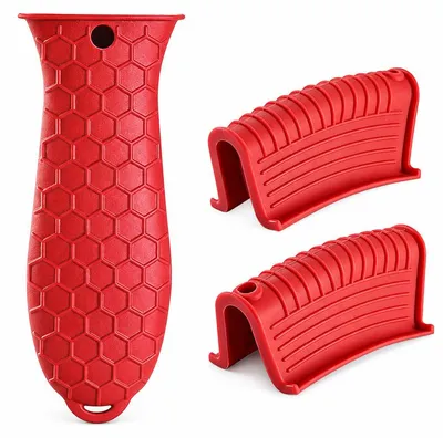 Produktbild von 3er-Set Pfannen Griffschutz aus Silikon – hitzebeständig von -40 °C bis 240 °C – Rutschfest, rot – Topfhalter und Hitzeschutz für die Küche