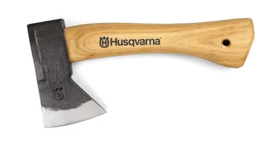 Immagine prodotto di HUSQVARNA - Accetta da trekking, 24 cm / 0,62 kg - Asce artigianali Husqvarna, ascia da bosco, ascia da taglio, ascia da campeggio