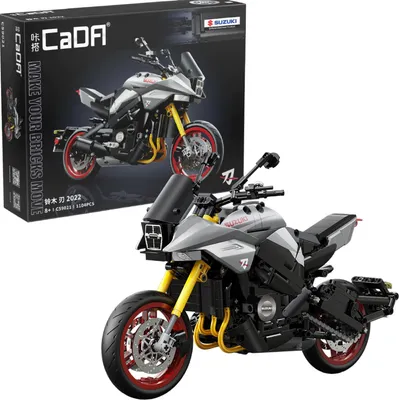 A model of a Suzuki Katana motorcycle is displayed next to its packaging.