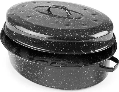 A black speckled roasting pan with a lid.
