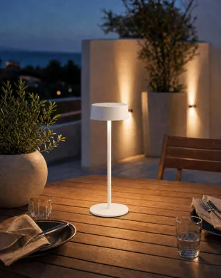Produktbild von Northpoint Elegante LED Akku Tischleuchte Dimmbar Kabellos Metallgehäuse IP54 weiß