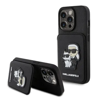 Produktbild von Karl Lagerfeld Saffiano Hülle Kartenfach Ständer Karl&Choupette iPhone 15 Pro Schwarz