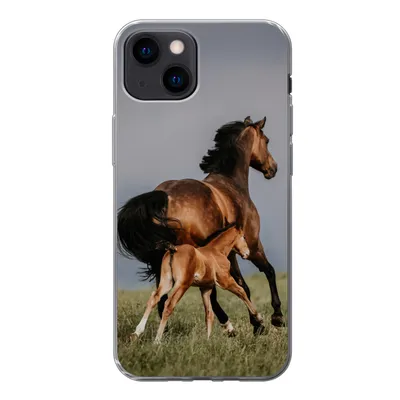 Produktbild von MuchoWow® Handyhülle Schutzhülle Hülle für iPhone 13 mini Tiere - Pferde - Fohlen Silikon Softcase Handy Hülle - Softcase
