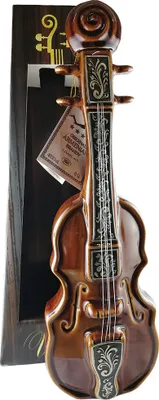 Produktbild von Armenischer Brandy Violine Geschenkset 0,5L 5 Jahre Reifezeit Ararat Tal