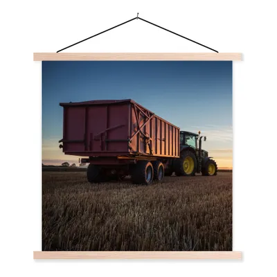 Produktbild von MuchoWow® Textilposter Traktor - Grün - Sonnenuntergang - Horizont - Grün - Landleben 120x120 cm mit holzfarbenen Rahmen - Textil-Poster