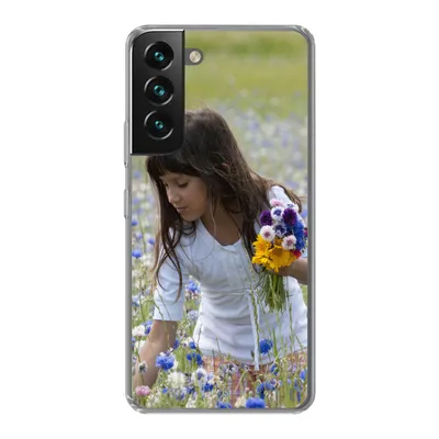 Produktbild von MuchoWow® Handyhülle Schutzhülle Hülle für Samsung Galaxy S22 Mädchen - Blumen - Wiese Silikon Softcase Handy Hülle - Mobiltelefonhülle