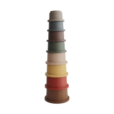 Produktbild von Mushie Retro Stapelturm 8-teilig, BPA-frei, mit Bechern und Löchern im Boden